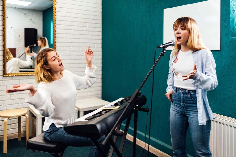 Master Your Musical Style With Vocal Lessons at Musicworks Canada